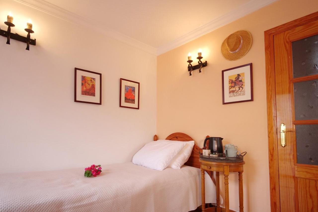 Casa Estrella De Salia Bed and Breakfast Alcaucín Exteriör bild